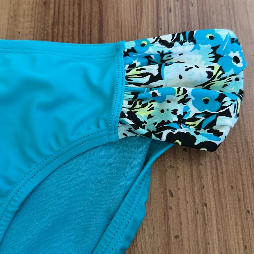 ZeroXposur Blue and Yellow‎ Bikini Swim Set - Picture 2 of 6